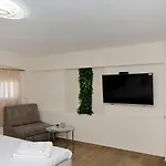 Kalina House *