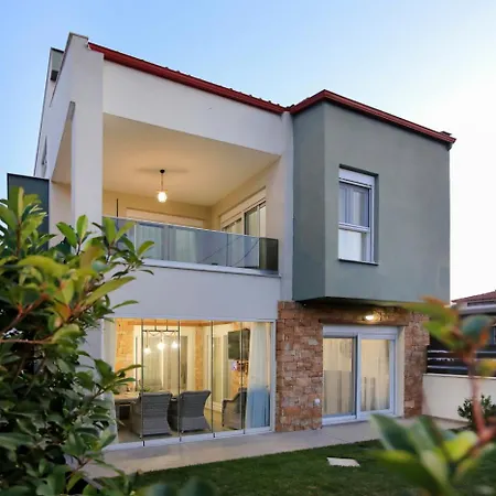 Kalina House