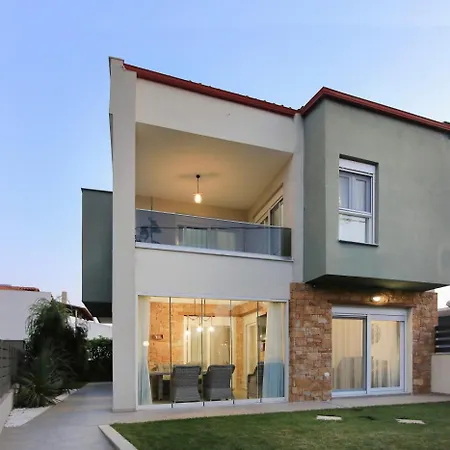 Kalina House