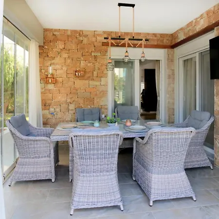 بيت للعطل Kalina House نيكيتي